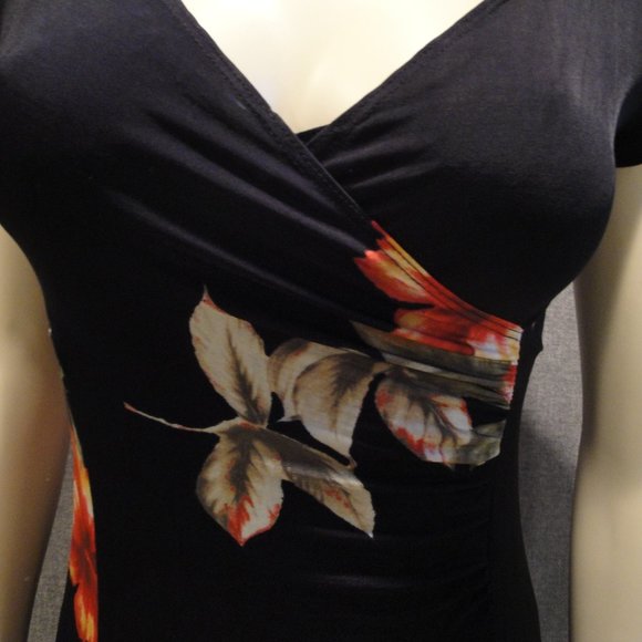 Karen Kane black floral dress size petite - Picture 4 of 5